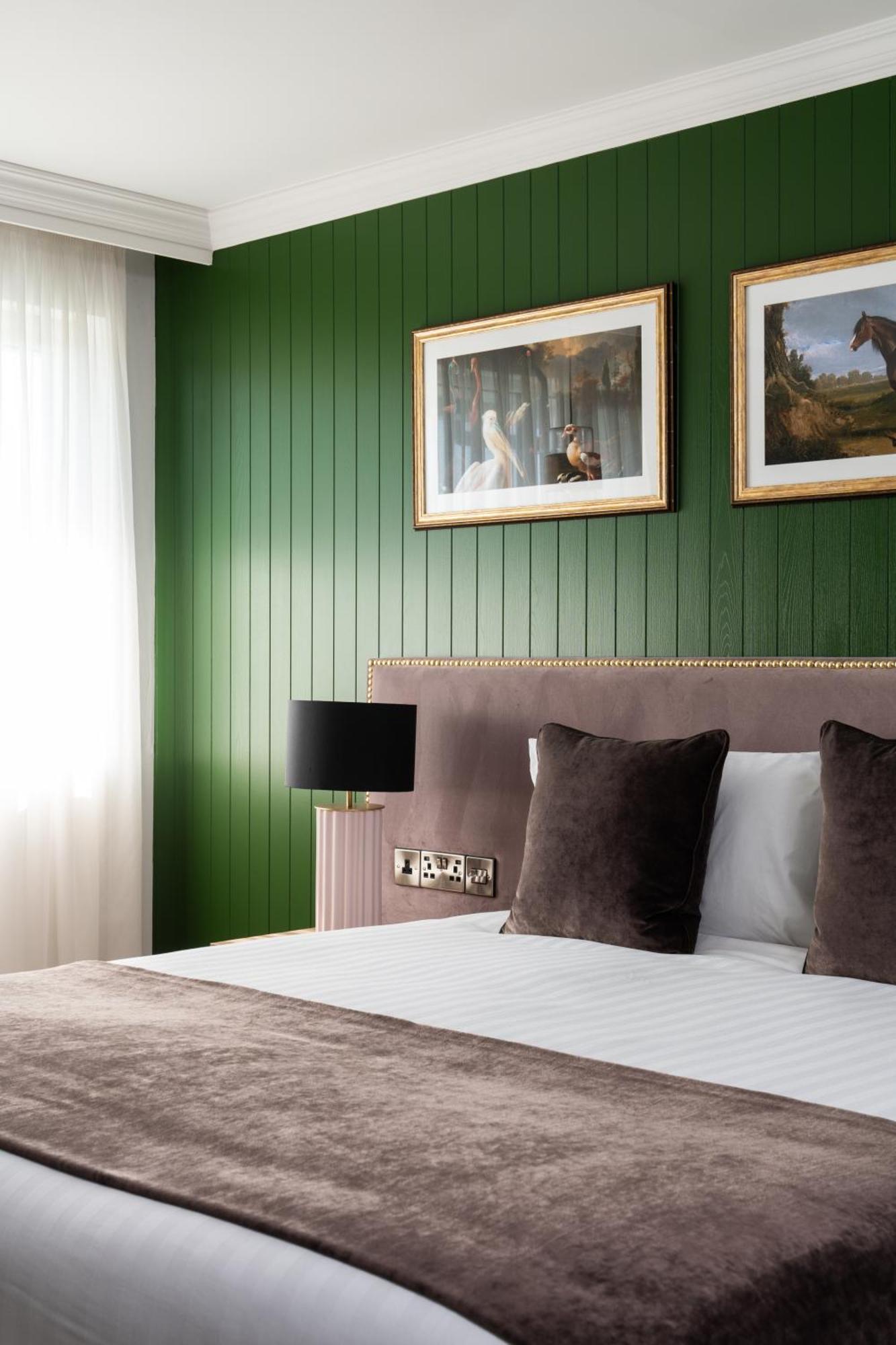 Ivanhoe Inn And Hotel Белфаст Екстериор снимка